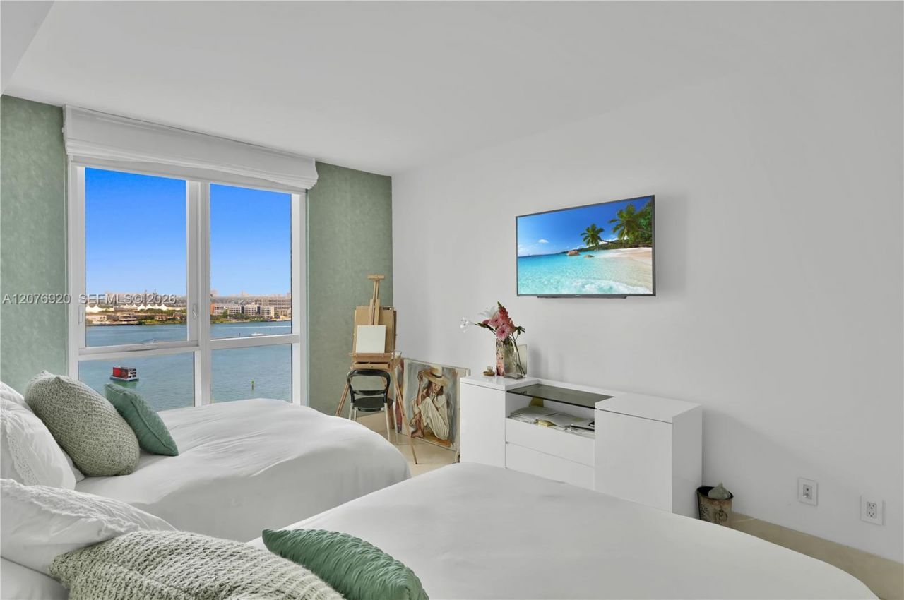 901 Brickell Key Blvd , Unit 1807, Miami, FL 33131 Photo