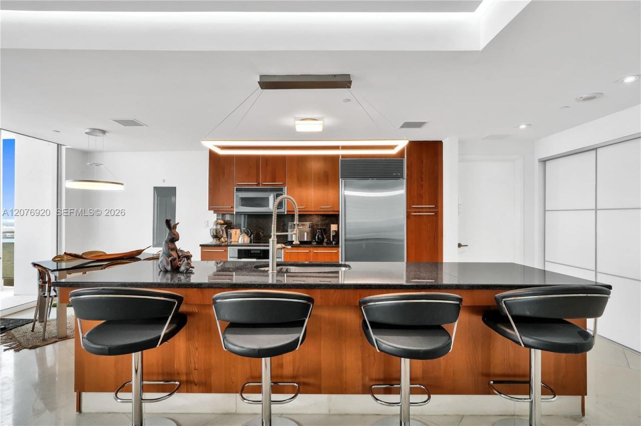 901 Brickell Key Blvd , Unit 1807, Miami, FL 33131 Photo
