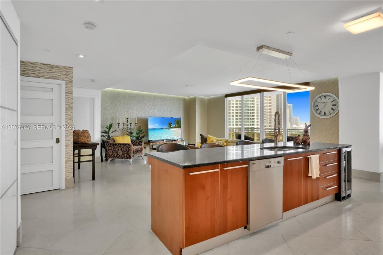 901 Brickell Key Blvd , Unit 1807, Miami, FL 33131 Photo