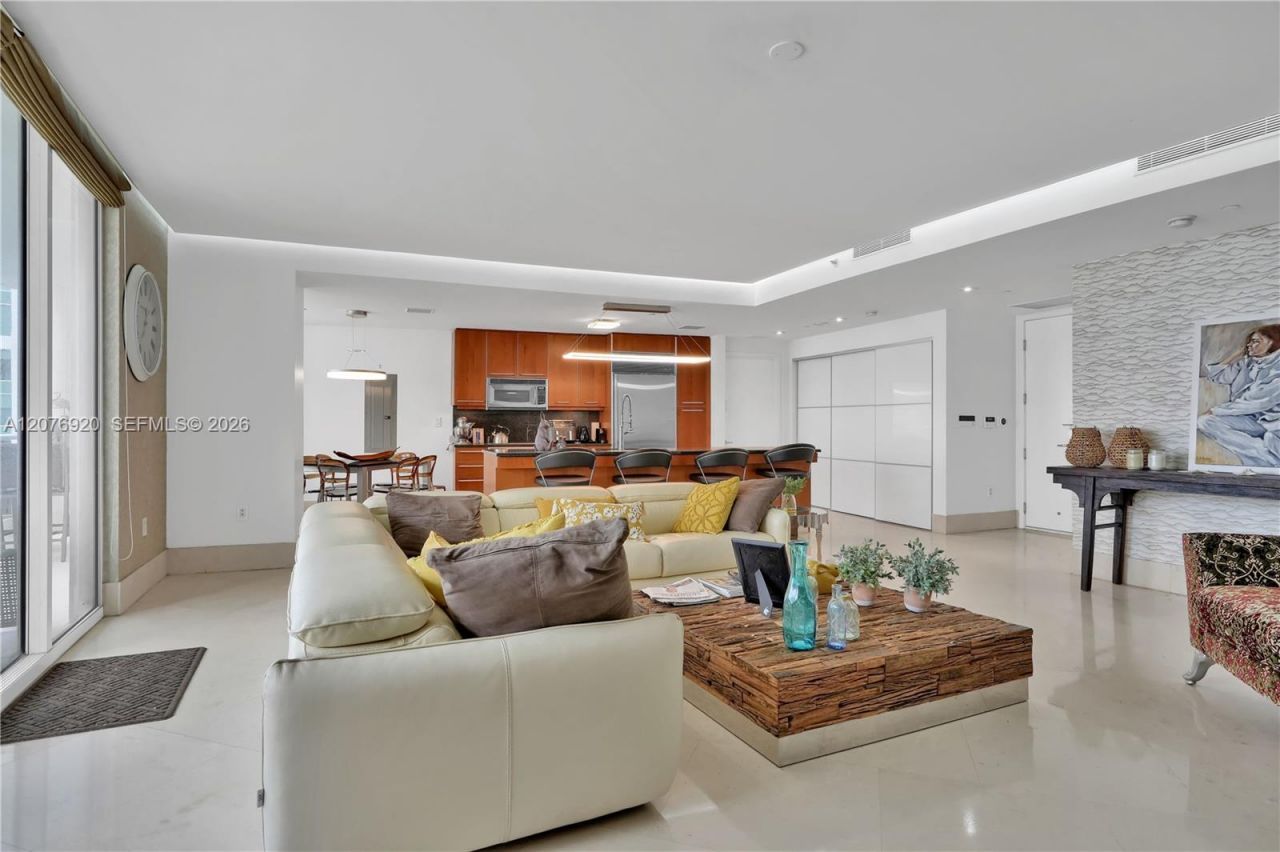 901 Brickell Key Blvd , Unit 1807, Miami, FL 33131 Photo