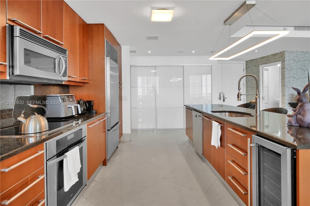 901 Brickell Key Blvd , Unit 1807, Miami, FL 33131 Photo