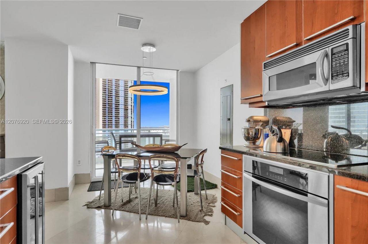 901 Brickell Key Blvd , Unit 1807, Miami, FL 33131 Photo