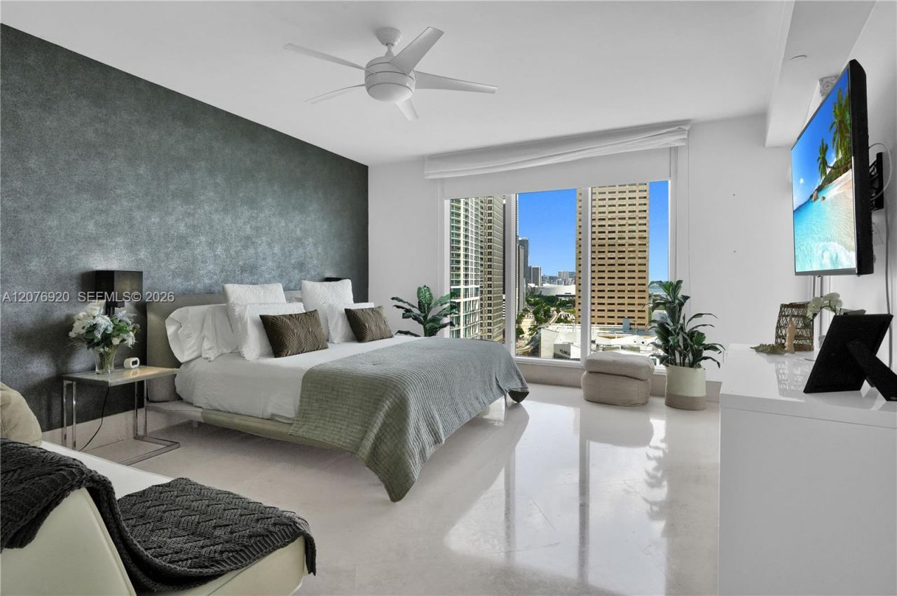 901 Brickell Key Blvd , Unit 1807, Miami, FL 33131 Photo