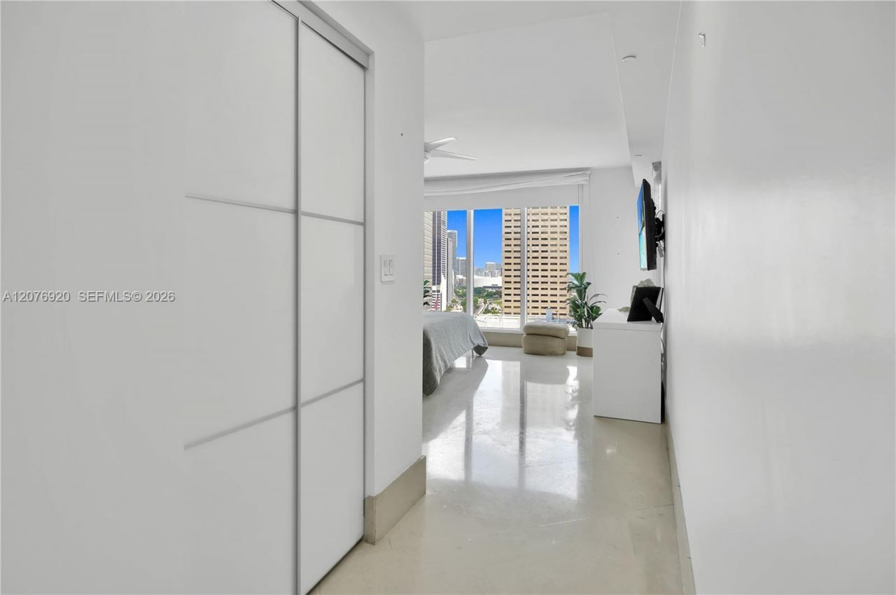 901 Brickell Key Blvd , Unit 1807, Miami, FL 33131 Photo