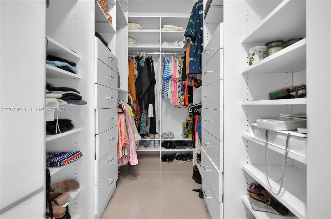901 Brickell Key Blvd , Unit 1807, Miami, FL 33131 Photo