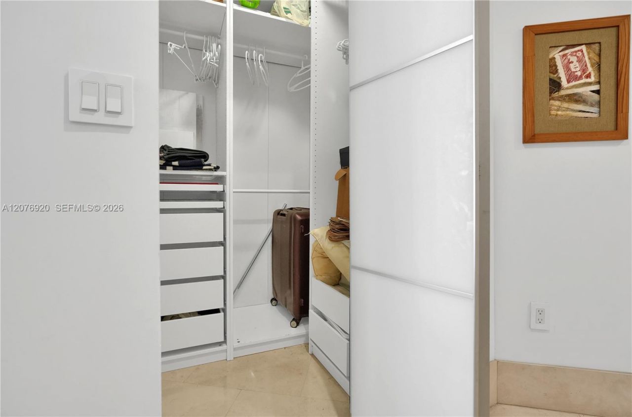 901 Brickell Key Blvd , Unit 1807, Miami, FL 33131 Photo
