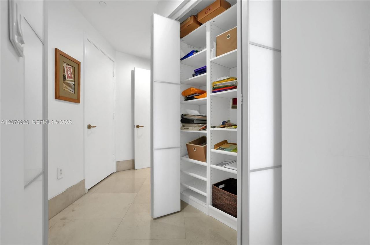 901 Brickell Key Blvd , Unit 1807, Miami, FL 33131 Photo