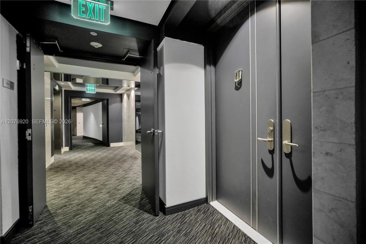 901 Brickell Key Blvd , Unit 1807, Miami, FL 33131 Photo