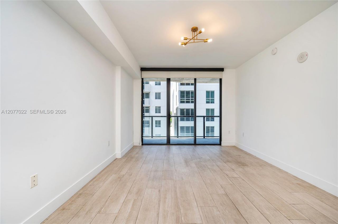 201 SW 17th Rd, Unit 602, Miami, FL 33129 Photo
