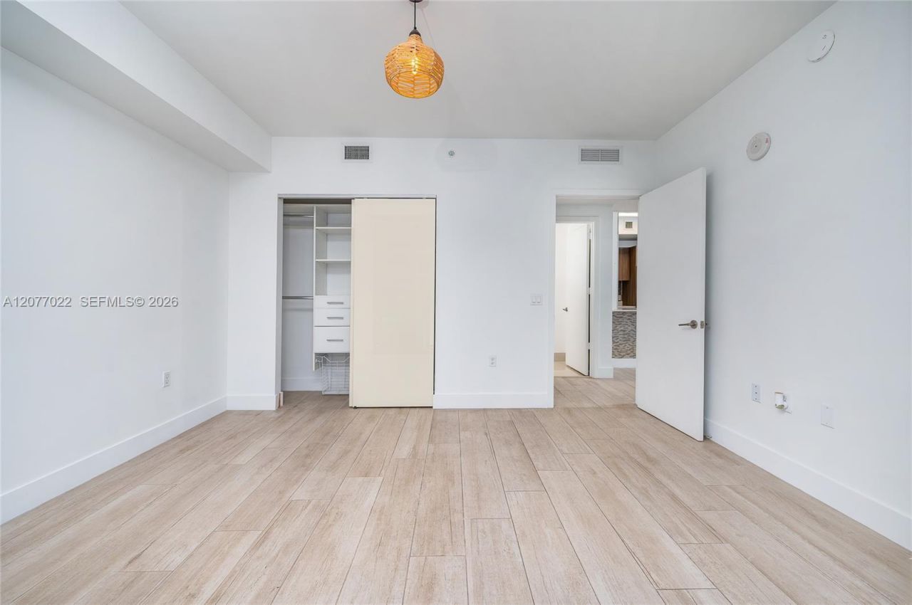 201 SW 17th Rd, Unit 602, Miami, FL 33129 Photo