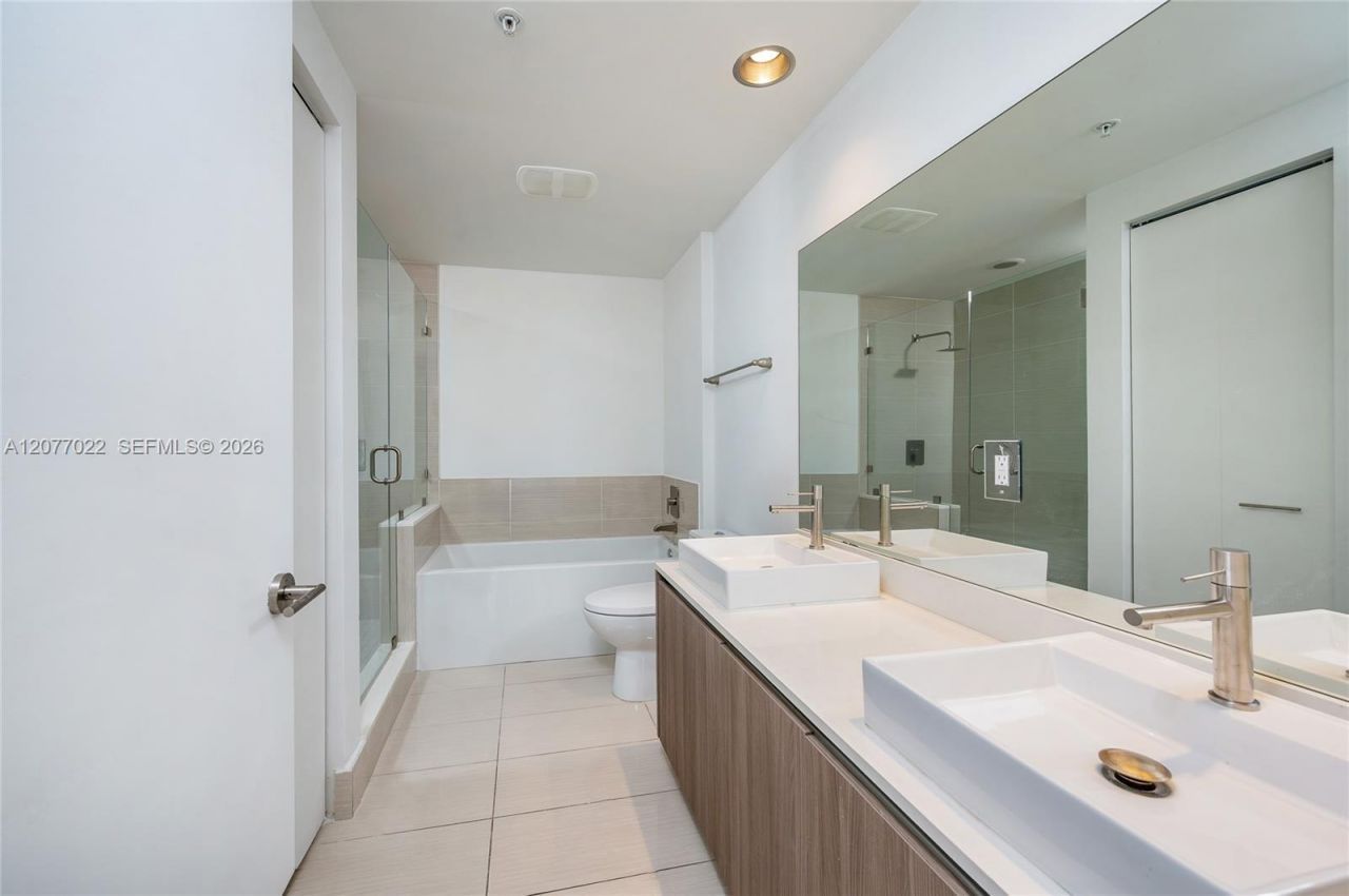 201 SW 17th Rd, Unit 602, Miami, FL 33129 Photo