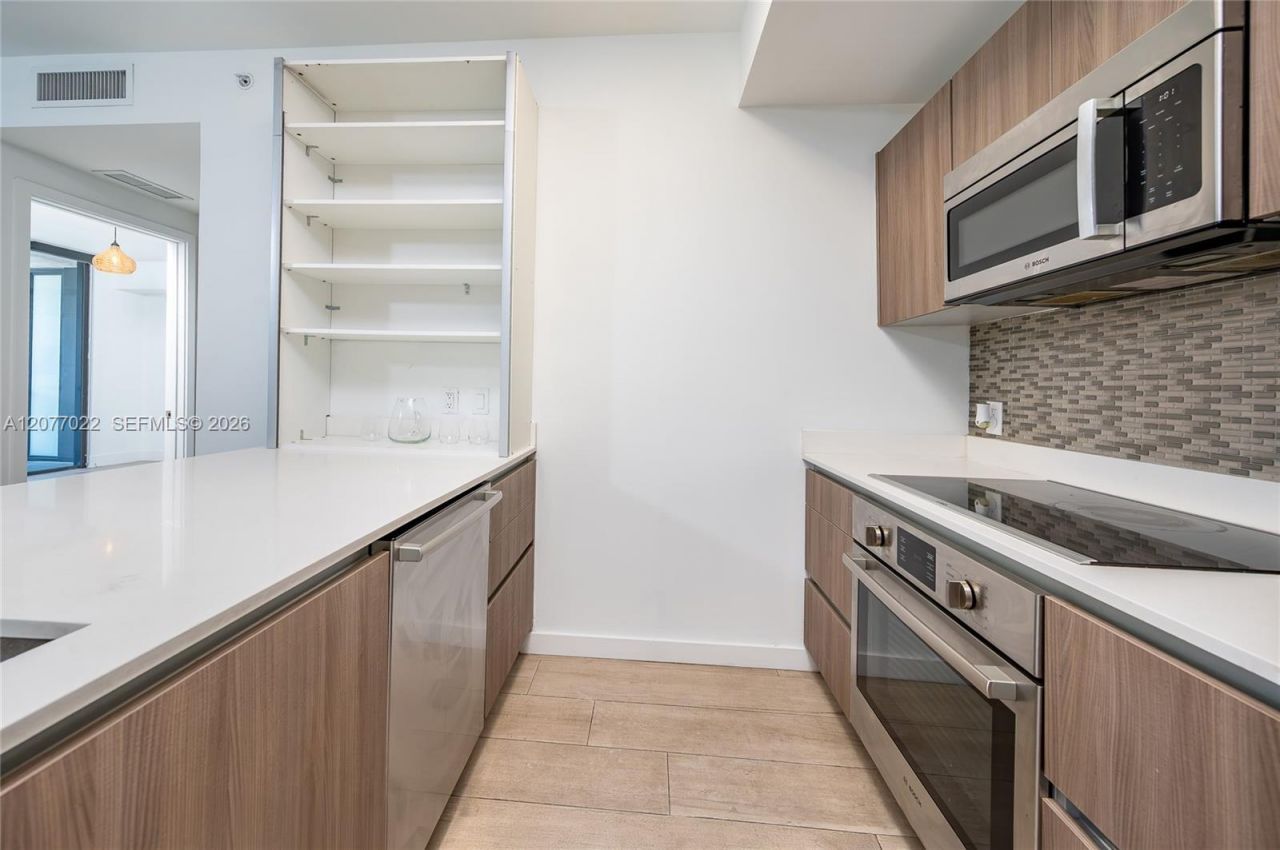 201 SW 17th Rd, Unit 602, Miami, FL 33129 Photo