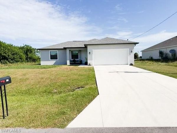 8041 Sherwood CIR , LABELLE, FL 33935