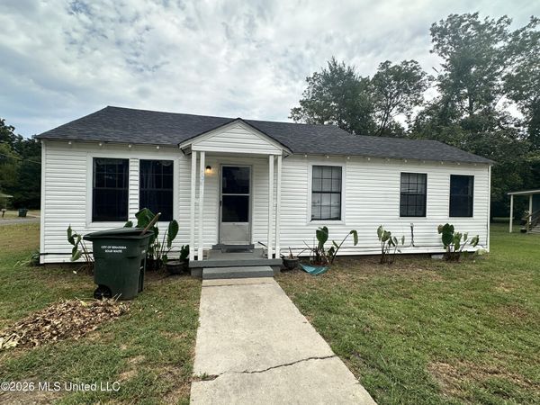 104 Line Street, Senatobia, MS 38668