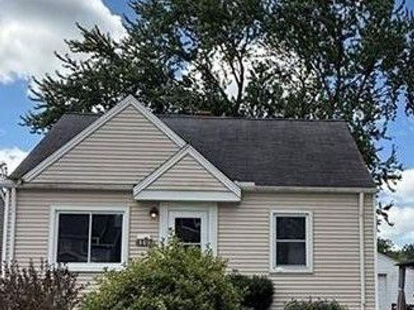 4111 Russell Avenue , Parma, OH 44134