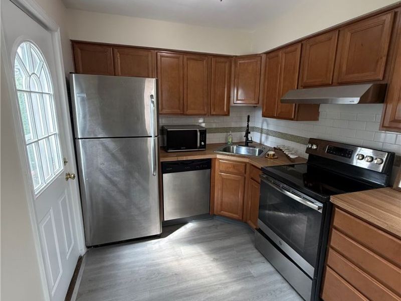 4111 Russell Avenue, Parma, OH 44134 Photo 12