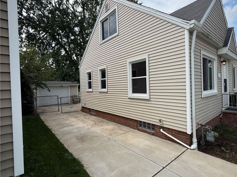4111 Russell Avenue, Parma, OH 44134 Photo 5