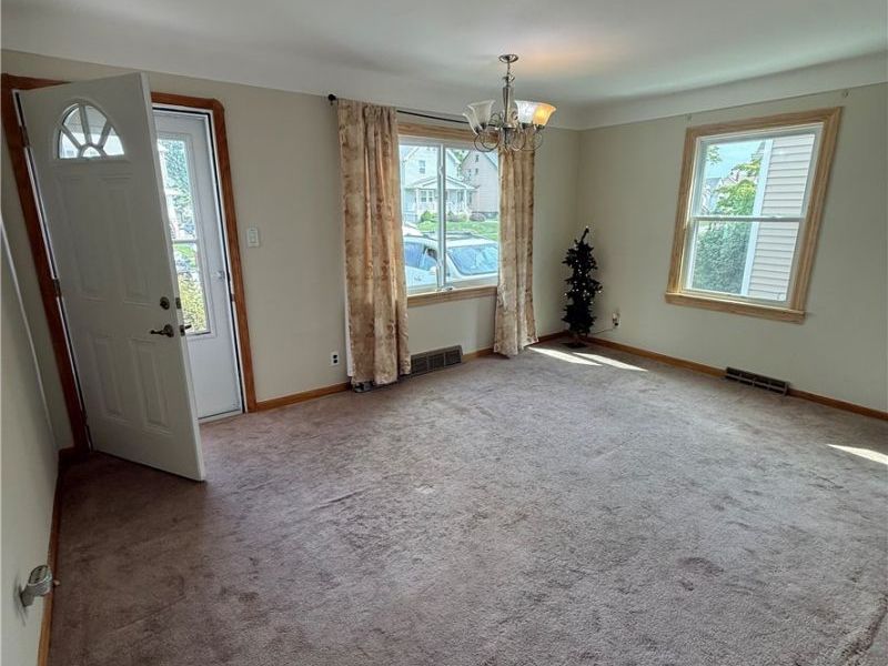 4111 Russell Avenue, Parma, OH 44134 Photo 9