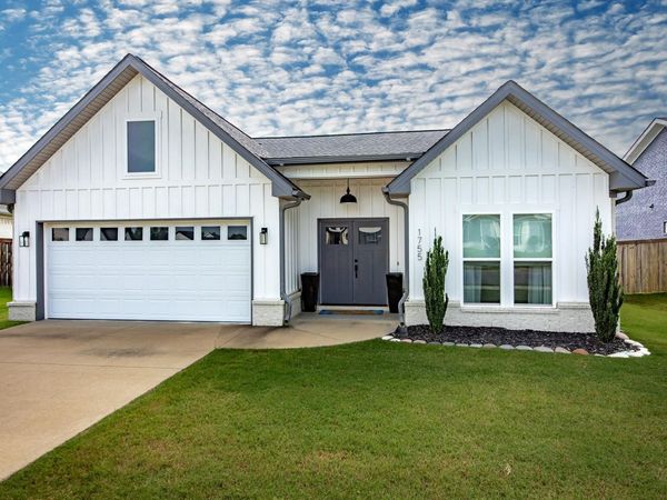 1755 Hobbiton Circle, Conway, AR 72032