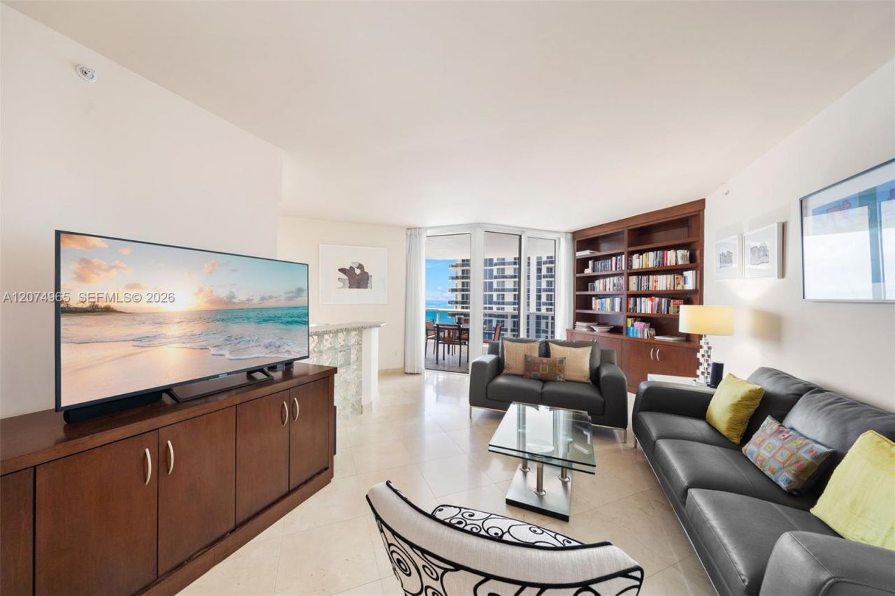 4779 Collins Ave, Unit 1804, Miami Beach, FL 33140 Photo