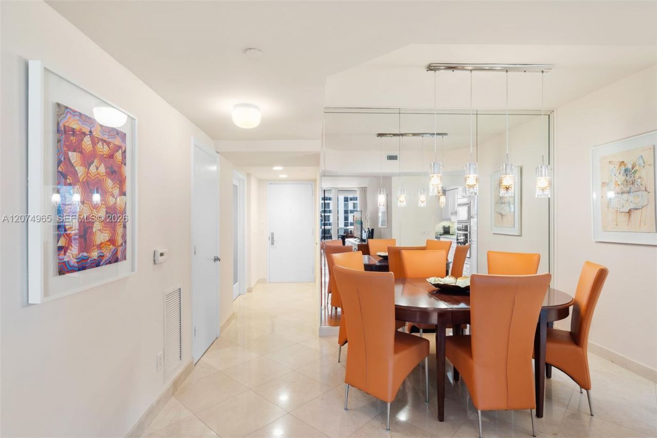 4779 Collins Ave, Unit 1804, Miami Beach, FL 33140 Photo