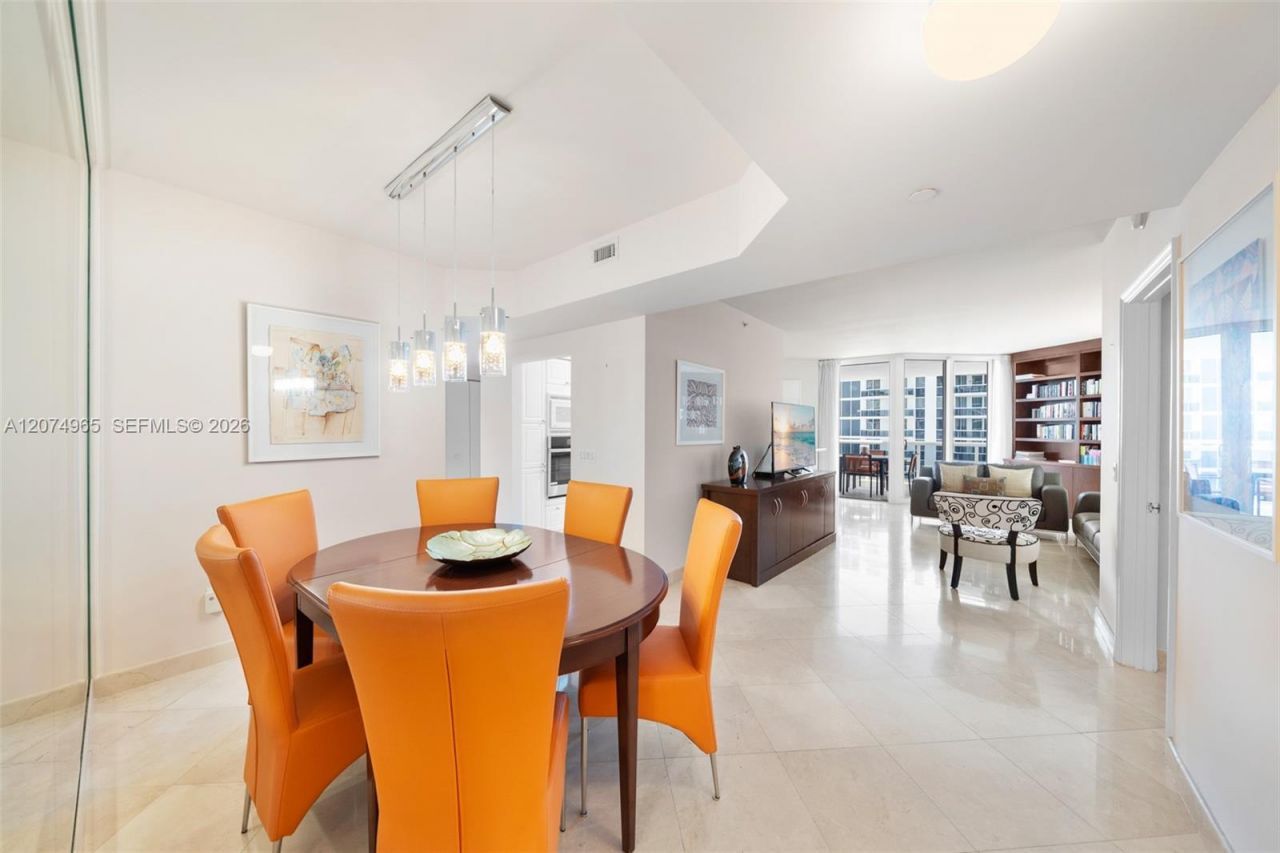 4779 Collins Ave, Unit 1804, Miami Beach, FL 33140 Photo