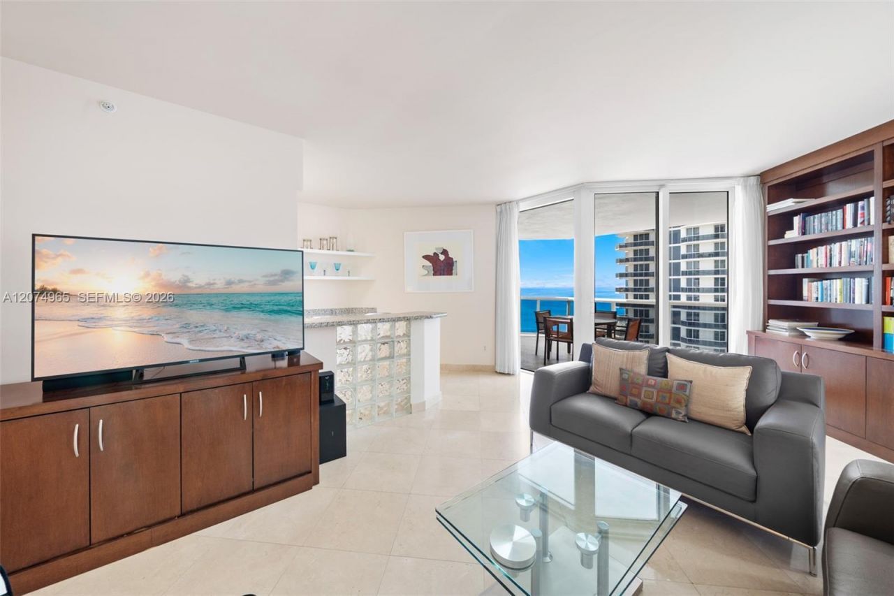 4779 Collins Ave, Unit 1804, Miami Beach, FL 33140 Photo