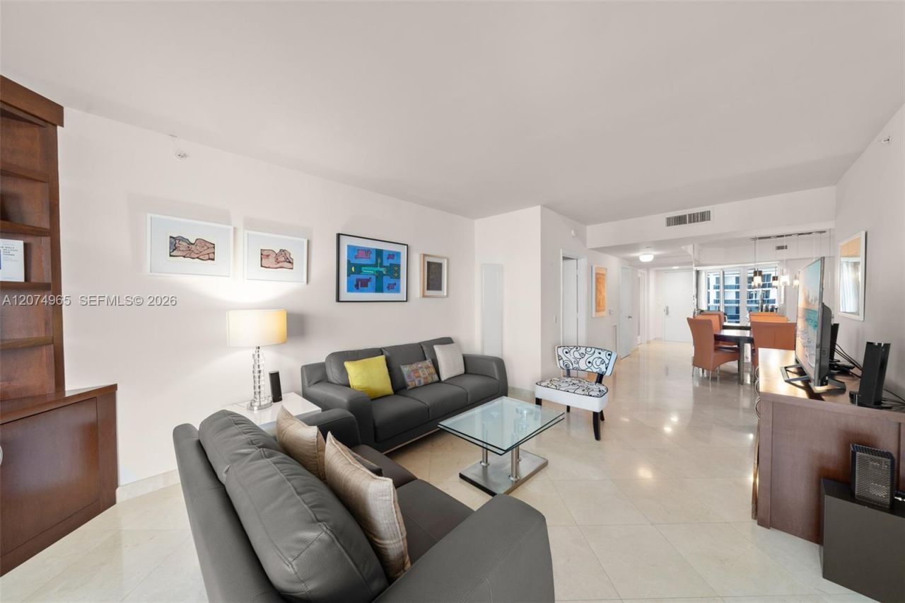 4779 Collins Ave, Unit 1804, Miami Beach, FL 33140 Photo