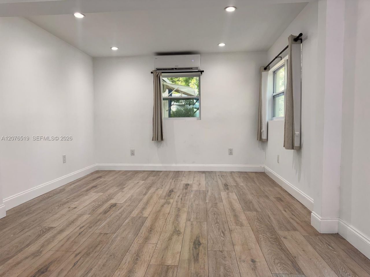 277 NE 55th St , Unit 1-Front, Miami, FL 33137 Photo