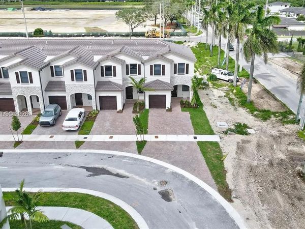 23220 SW 131st Ct , Miami, FL 33170