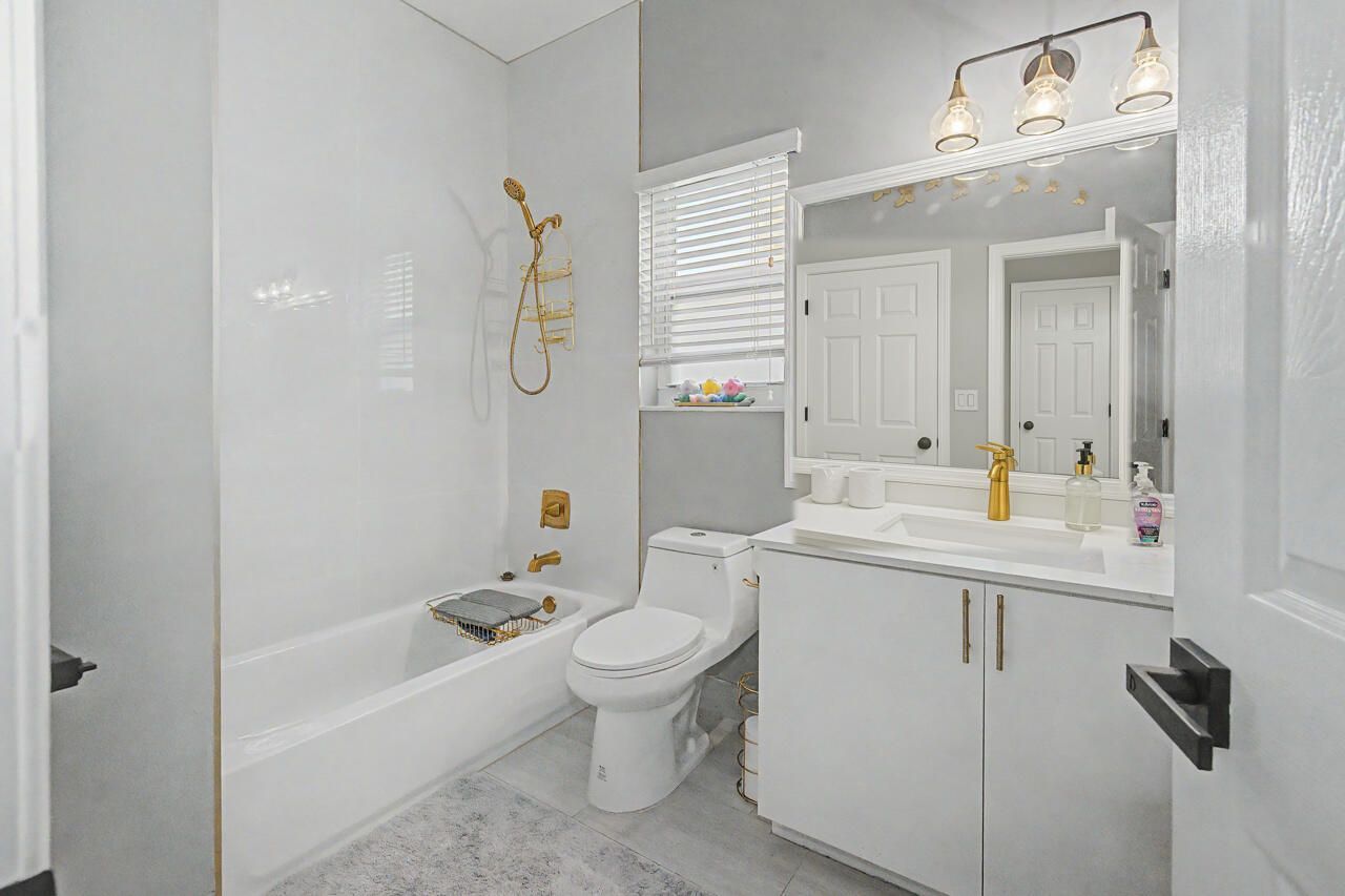 6817 NW 32nd Court, Margate, FL 33063 Photo