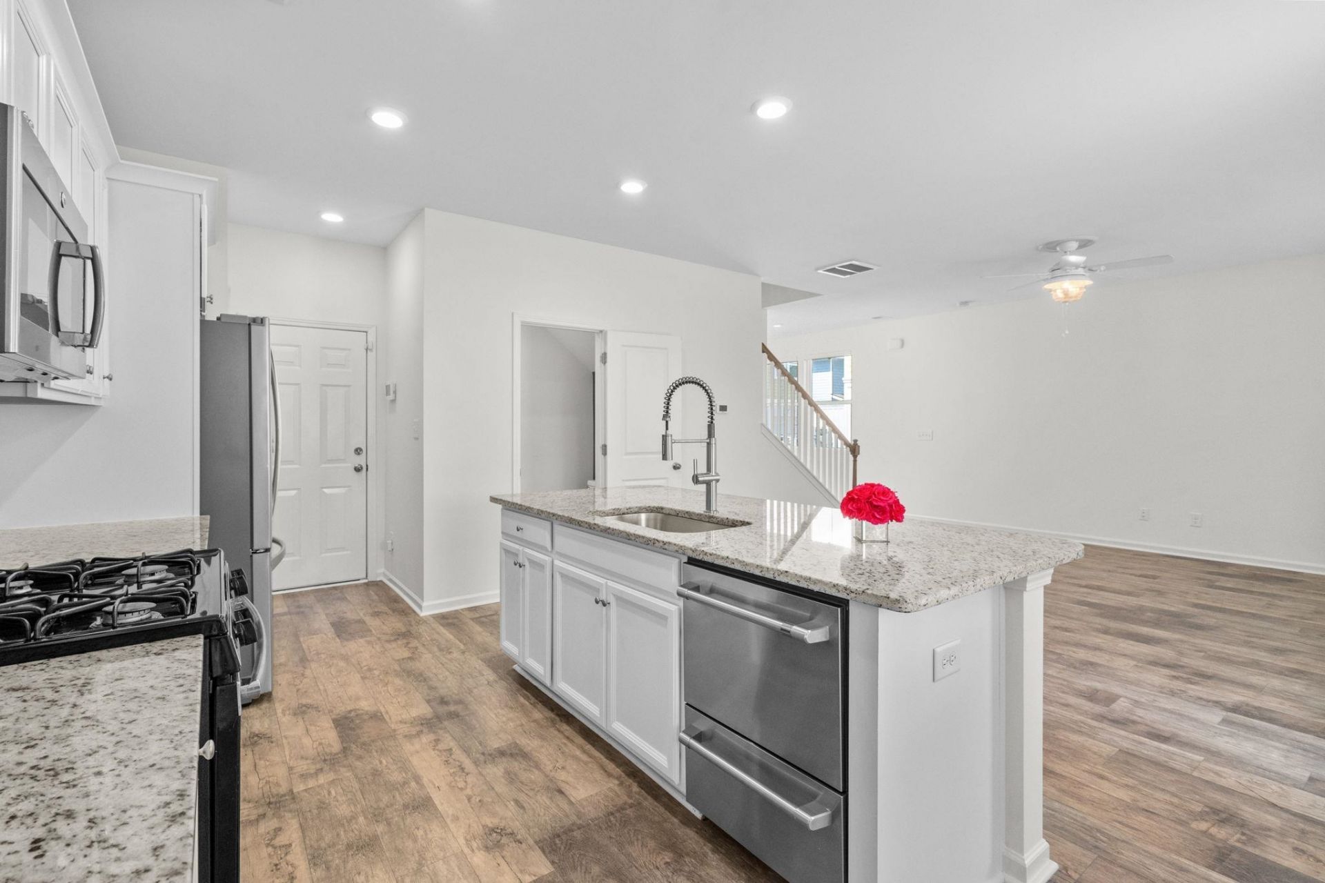 4714 Cloisters Ln. Photo 30