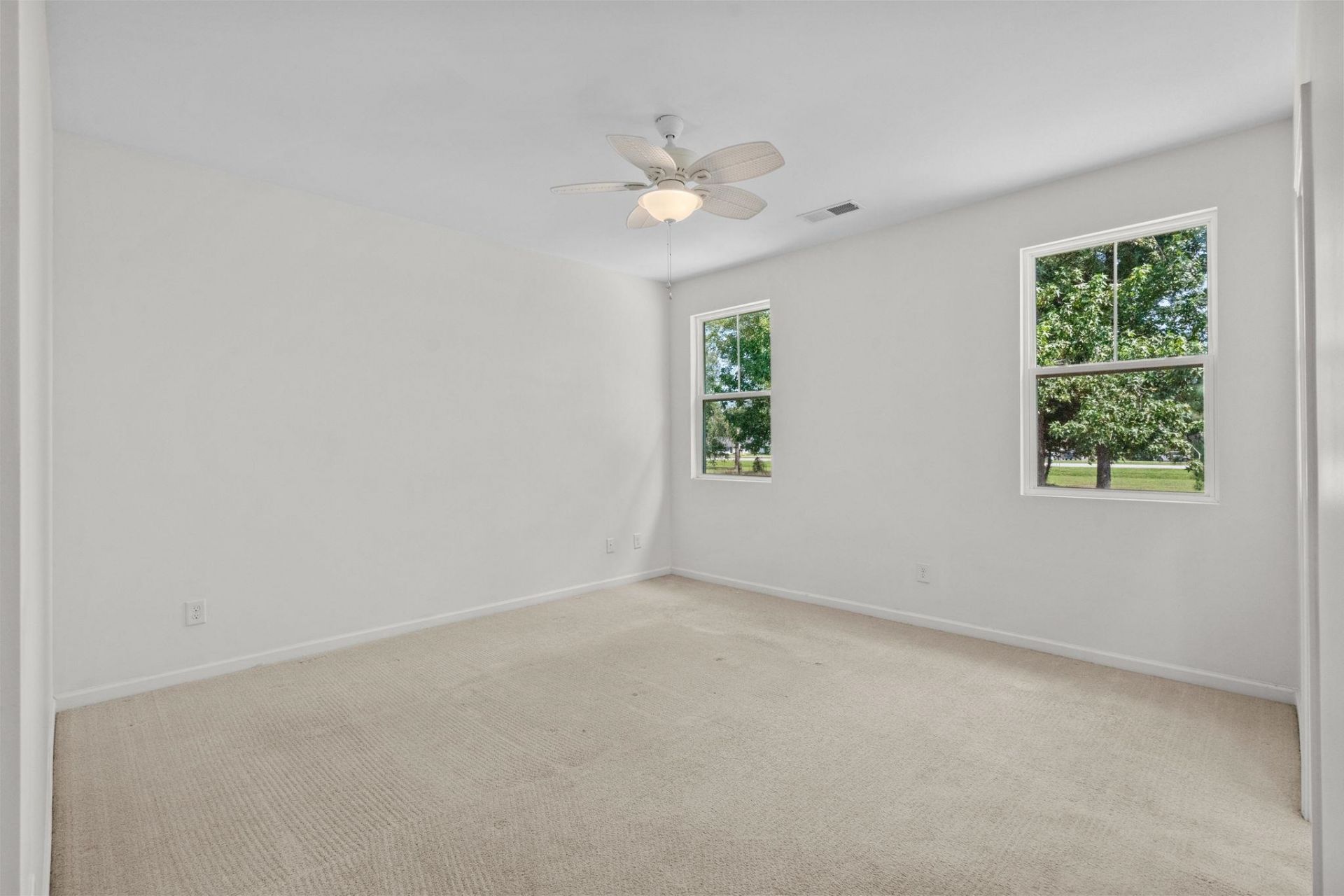 4714 Cloisters Ln. Photo 35