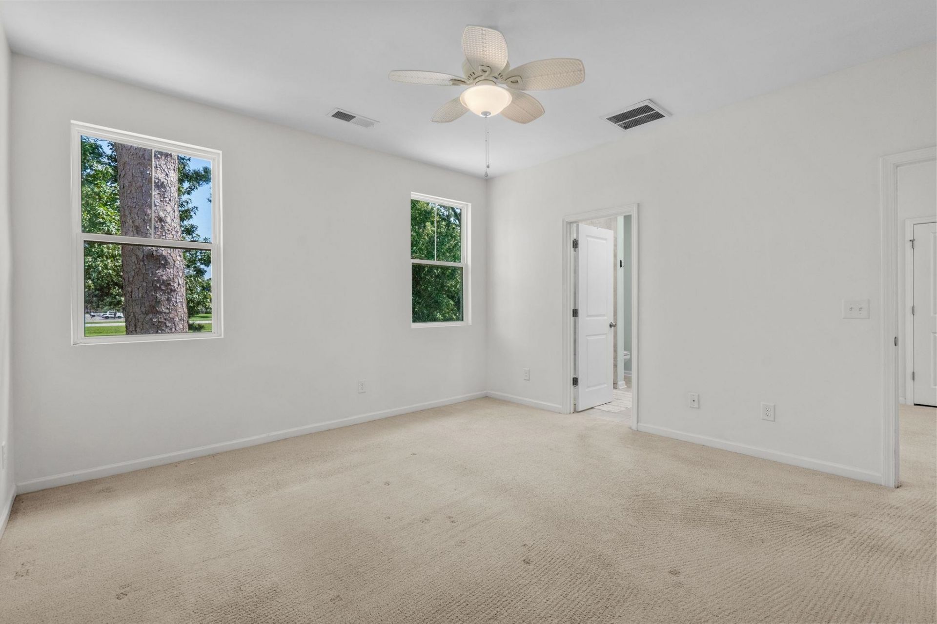 4714 Cloisters Ln. Photo 36