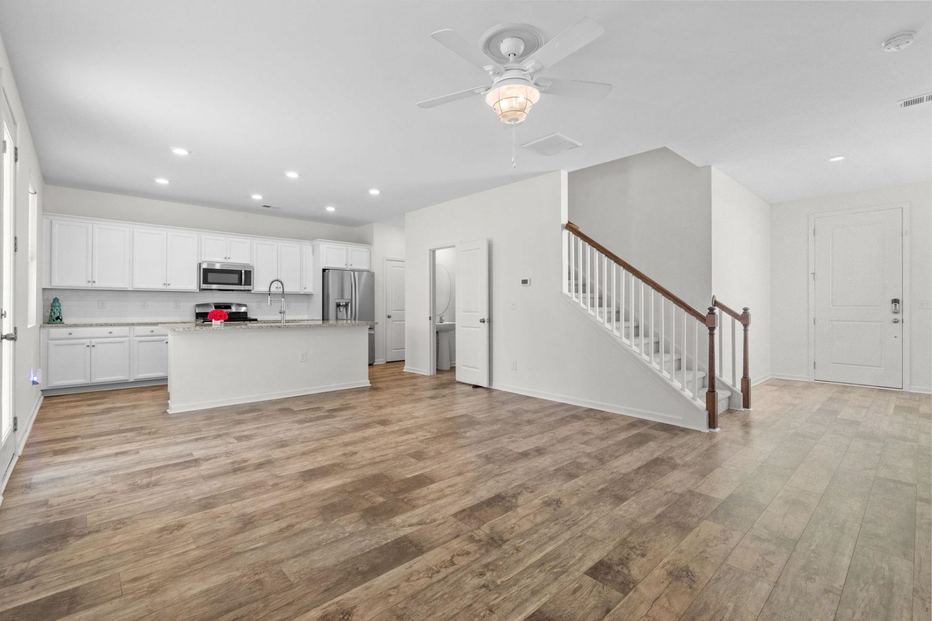 4714 Cloisters Ln. Photo 7
