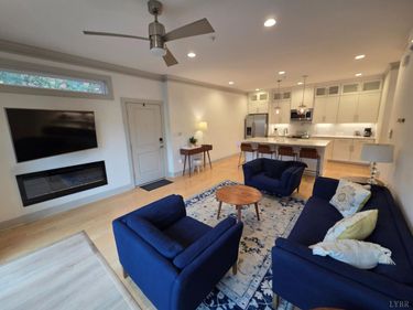 51 11th, Lynchburg, VA 24504