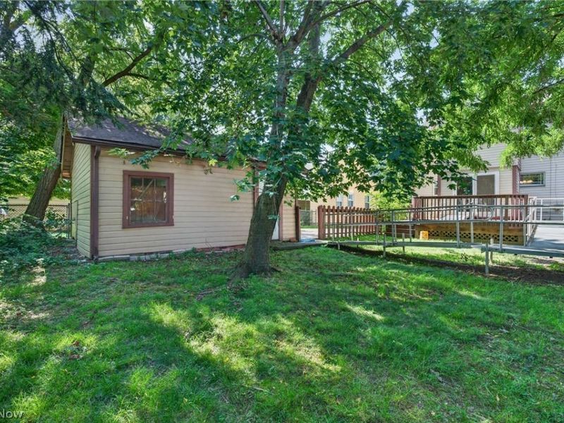 14512 Orchard Park Avenue, Cleveland, OH 44111 Photo 19