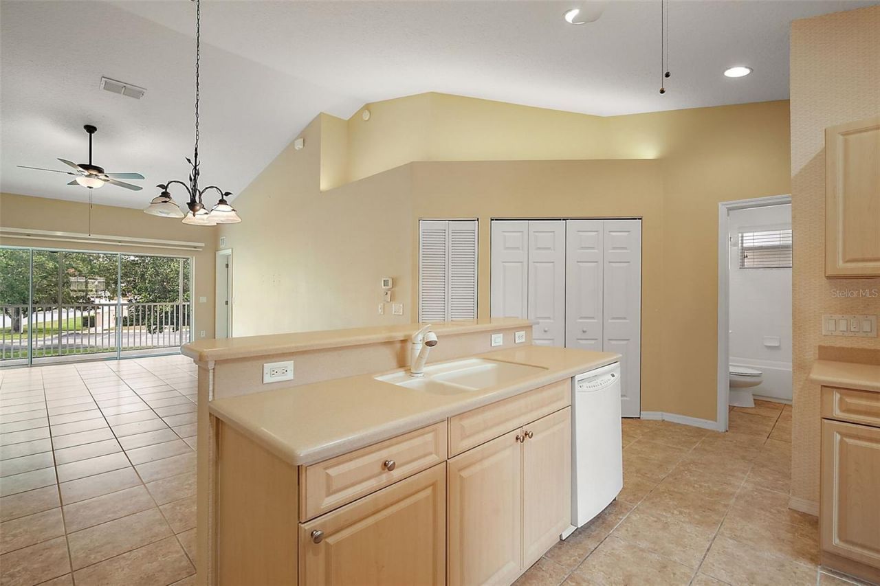 5368 Compass Point, Unit 202, Oxford, FL 34484 Photo