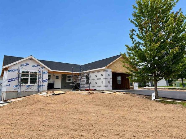 773 Red Oak Way, Petoskey, MI 49770
