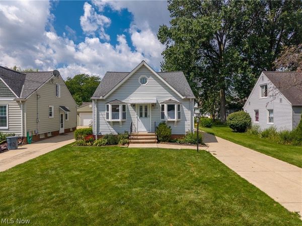 5572 Porter Road , North Olmsted, OH 44070