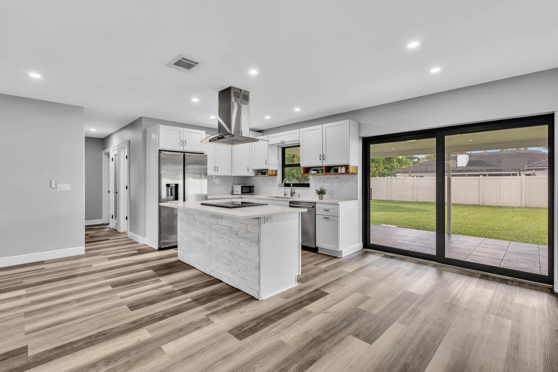 2056 Park Place, Boca Raton, FL 33486 Photo