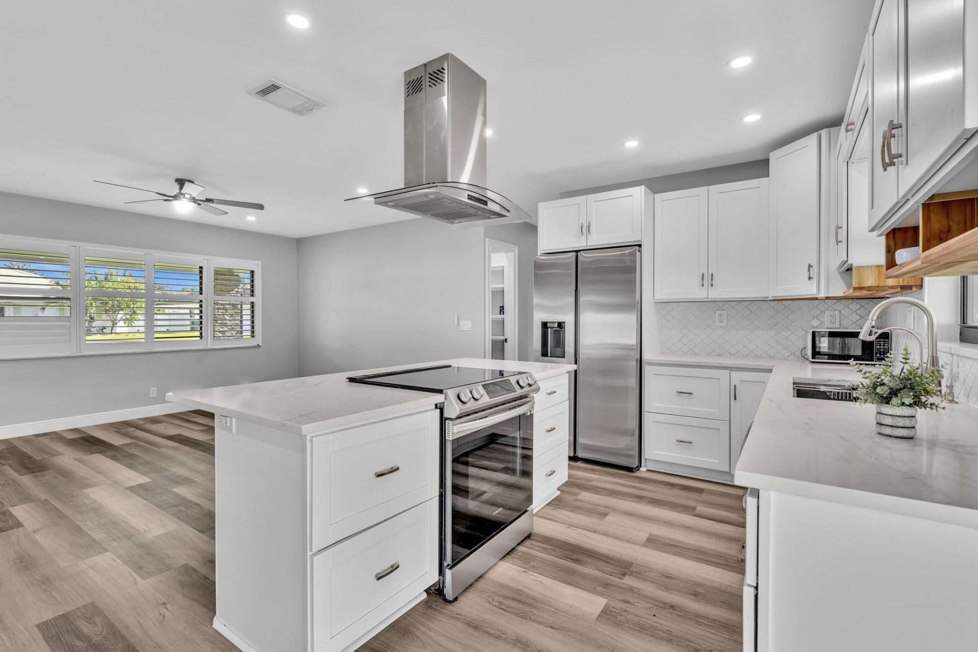 2056 Park Place, Boca Raton, FL 33486 Photo