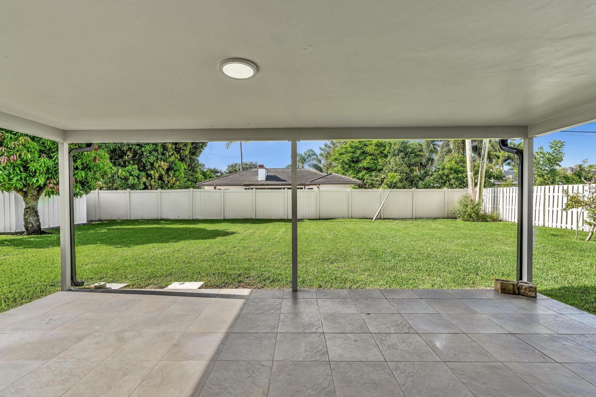 2056 Park Place, Boca Raton, FL 33486 Photo