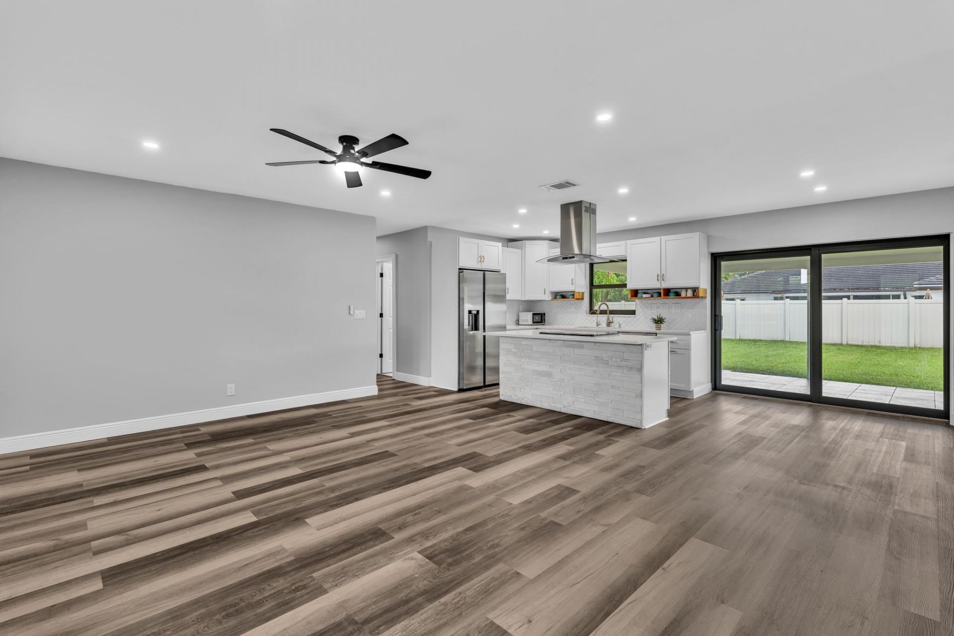 2056 Park Place, Boca Raton, FL 33486 Photo