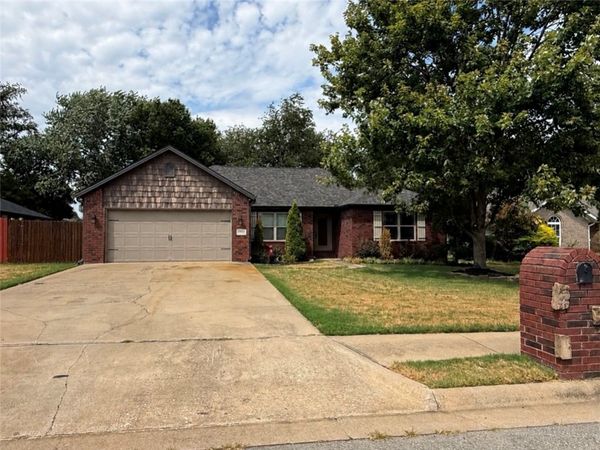 1818 Candy Apple Street, Springdale, AR 72764