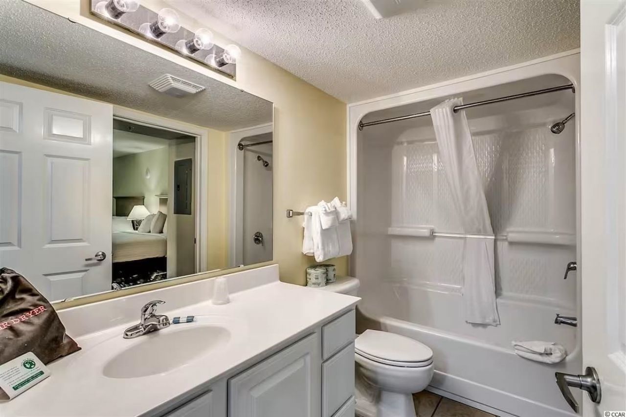 2201 S Ocean Blvd. Photo 53