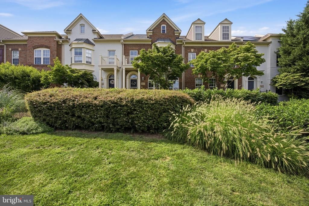 413 LONGHORN CRESCENT , ROCKVILLE, MD 20850