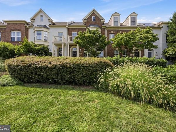 413 LONGHORN CRESCENT , ROCKVILLE, MD 20850