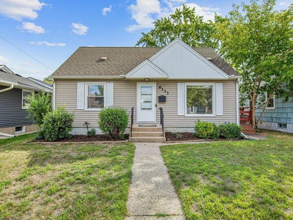 6133 Thomas Avenue S, Minneapolis, MN 55410
