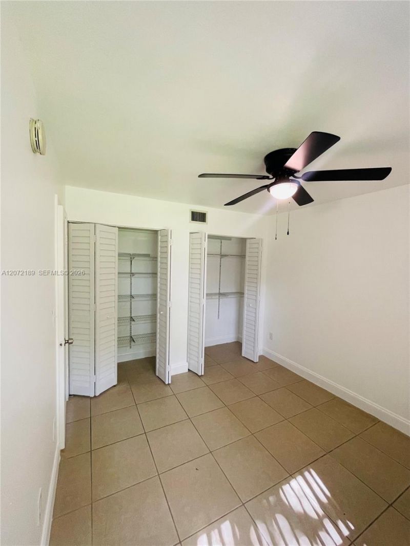 20005 NE 3rd Ct, Unit 5, Miami, FL 33179 Photo